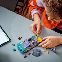 LEGO® Speed Champions 76935 NASCAR® Next Gen Chevrolet Camaro ZL1_(4)