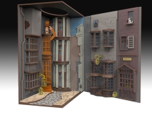 Revell Harry Potter Tiny Adventures Book Nook - Příčná ulice - zarážka na knihy Revell Harry Potter Tiny Adventures Book Nook - Příčná ulice - zarážka na knihy